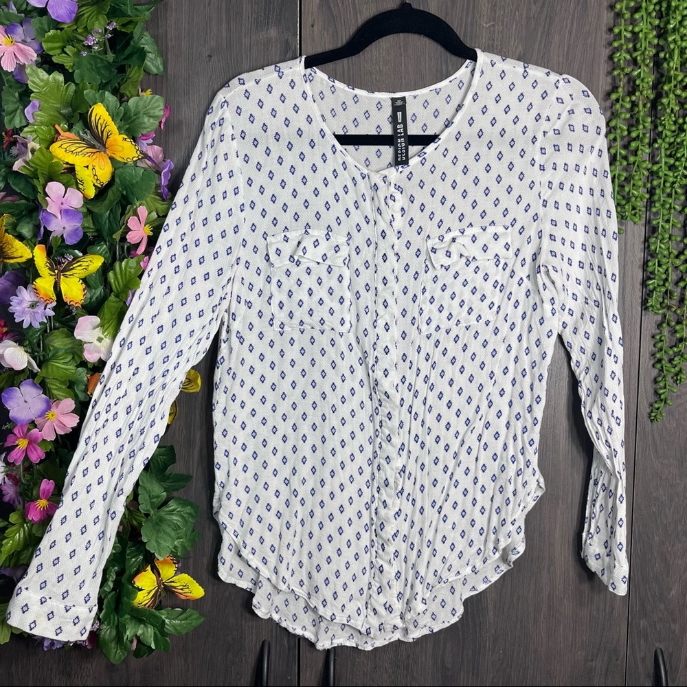 +💙2/$40💙Design Lab Printed Button Down Long Sleeve Blouse Size Small